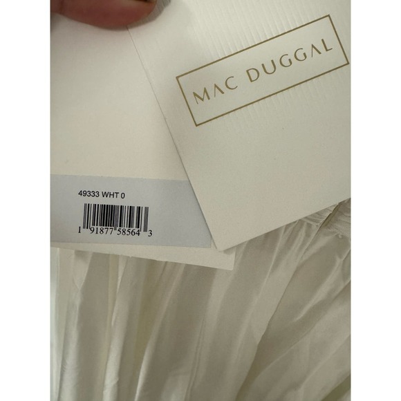 Mac Duggal Size 0 $398 NWT Rosette Halter White Chiffon Pleated Gown - Picture 11 of 12